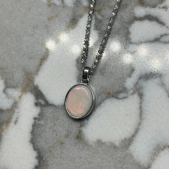 Authentic Australian Gold Flash Mintabie Opal Cabochon Necklace - Picture 4 of 4